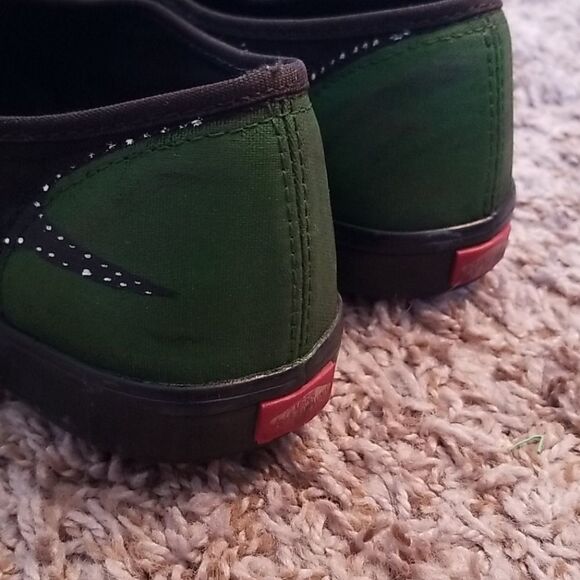 Vans custom painted flower/lillypad size 8 - Picture 3 of 5